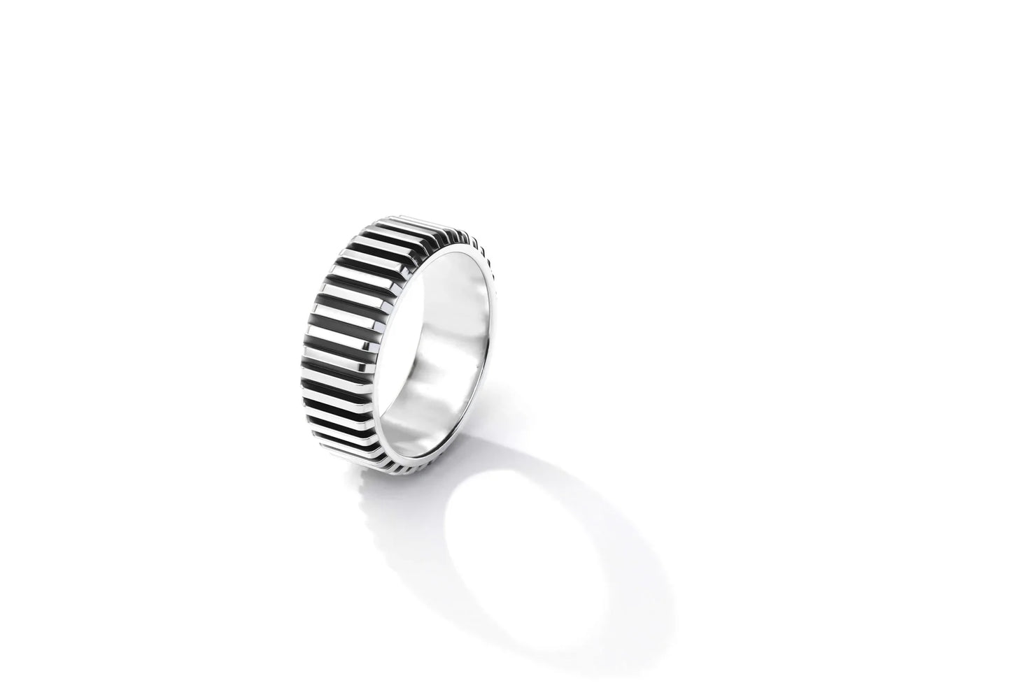 Ryder Ring in 925 Sterling Silver